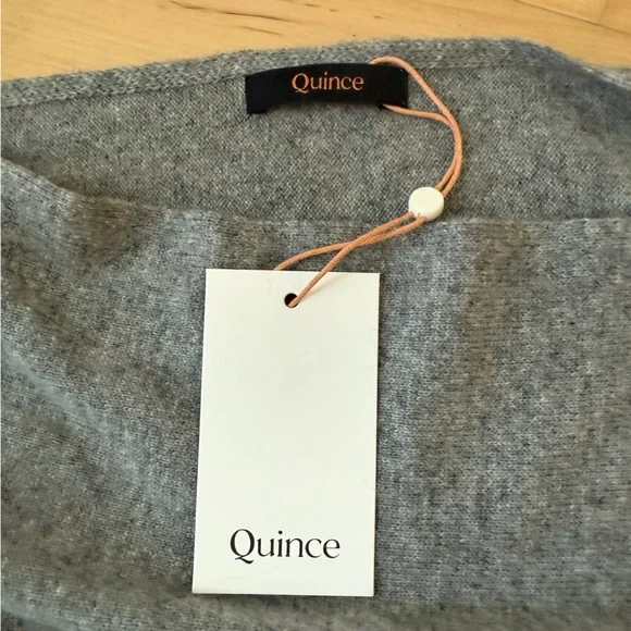 NWT Quince Women's Mongolian Cashmere Nursing Shawl Heather Grey One Size - Picture 5 of 13